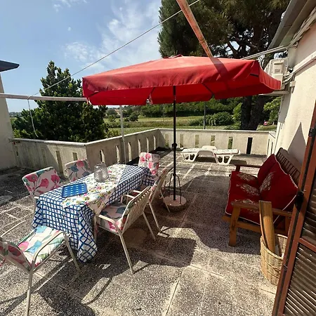 Da Roby Trilocale Con Veranda Panoramica A 200 Mt Dal Mare Daire